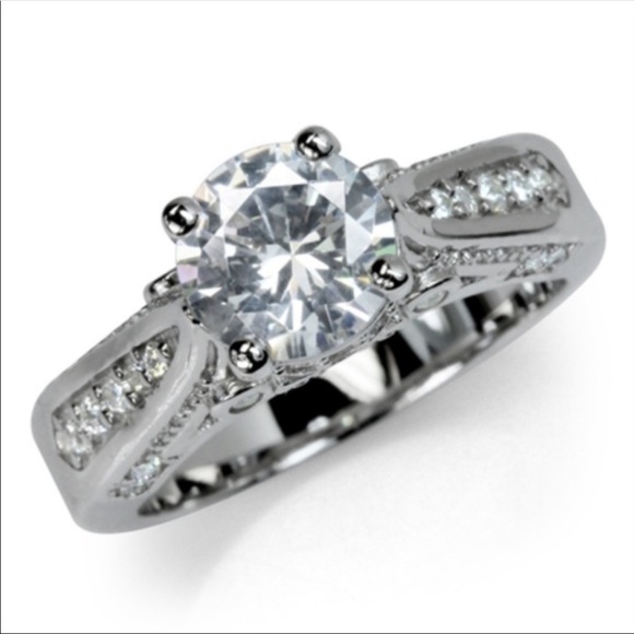 Very Pretty “Brilliant Lace Framed Natural White Topaz” Victorian Collectible - Picture 2 of 6